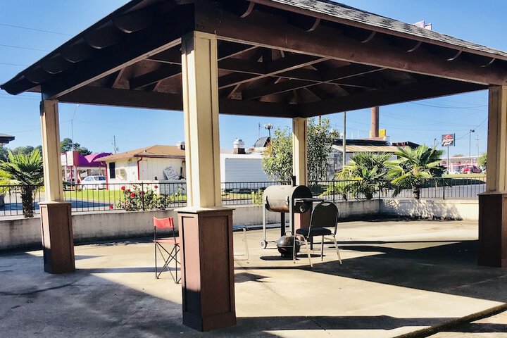 BBQ/picnic area