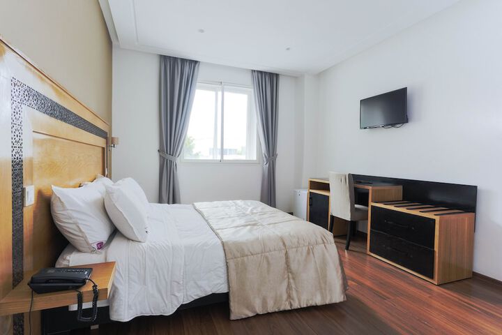 Room 9 of 31