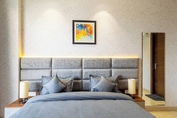 Room 14 of 25