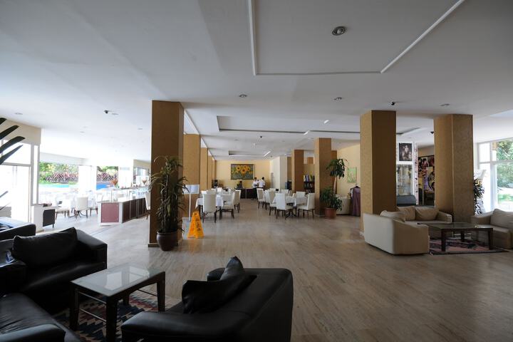 Hotel Interior 7 of 57