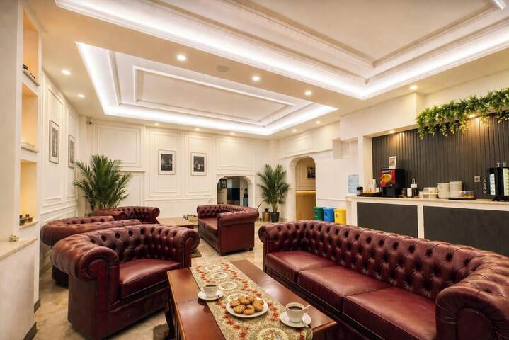 Guest Lobby
