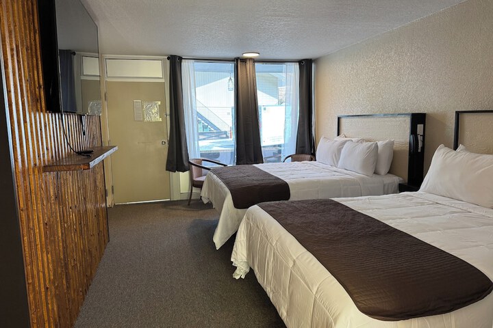 Room 2 of 16
