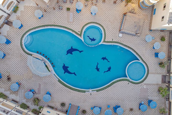 Pool 18 of 37