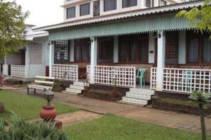 Private Hotel
