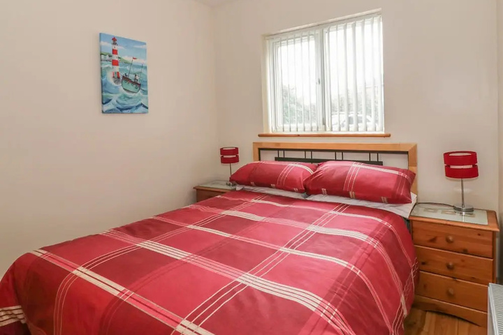 Room 2 of 11