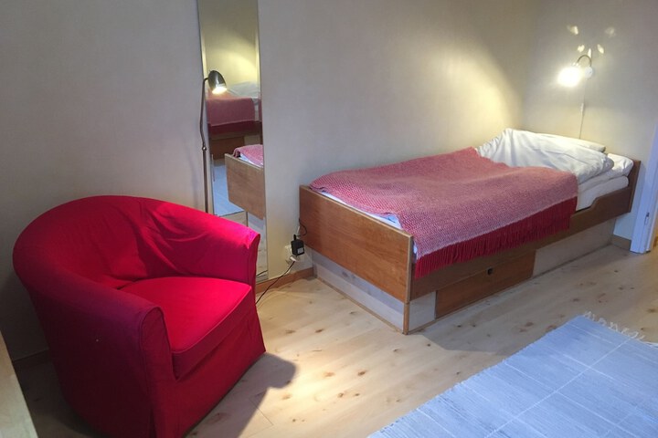 Room 7 of 80