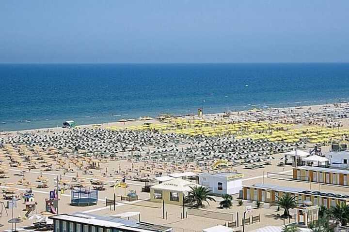 Beach 24 of 33