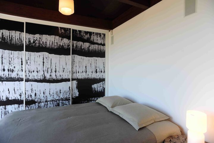 Room 2 of 35