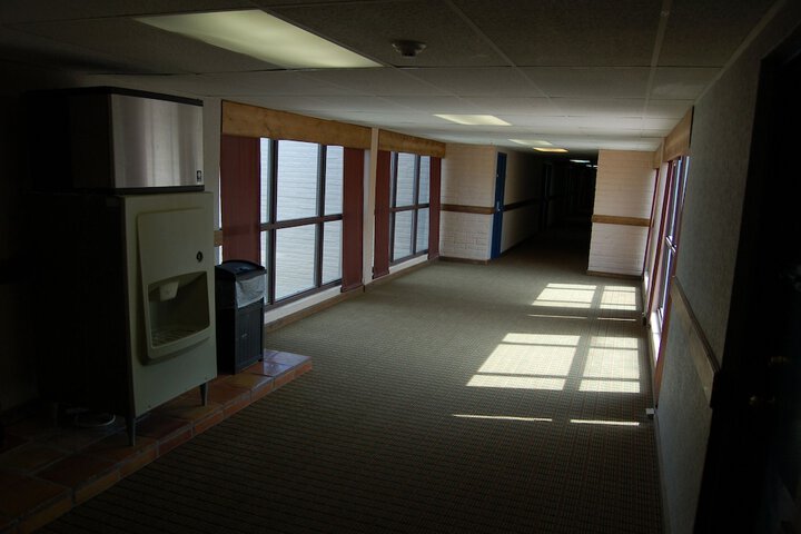 Ballroom/Hall 41 of 52