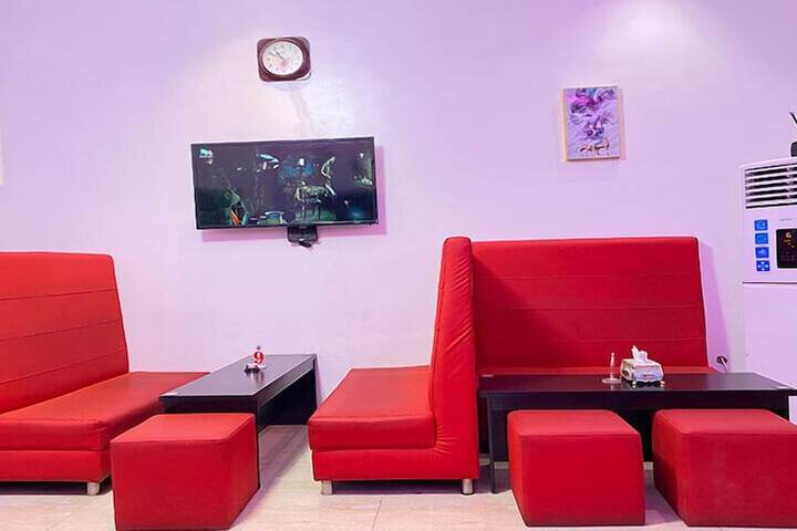 Room 7 of 27