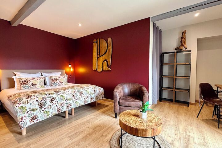 Room 20 of 49