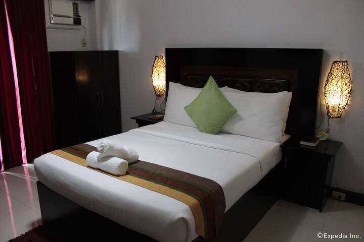 Room 12 of 42