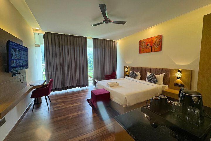 Room 8 of 23