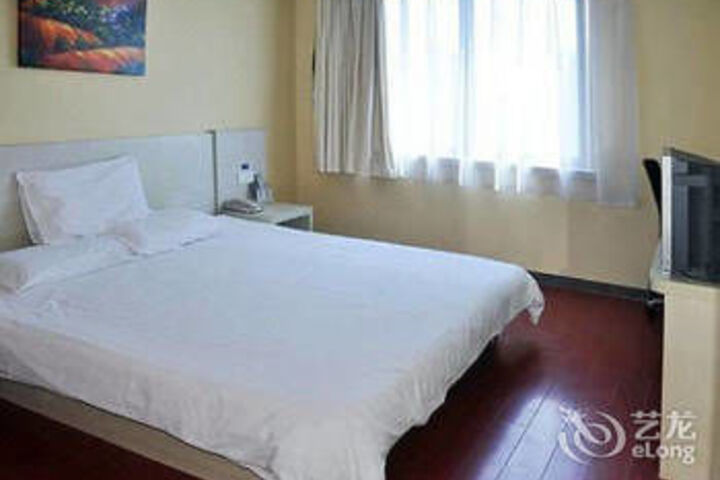 Room 34 of 61
