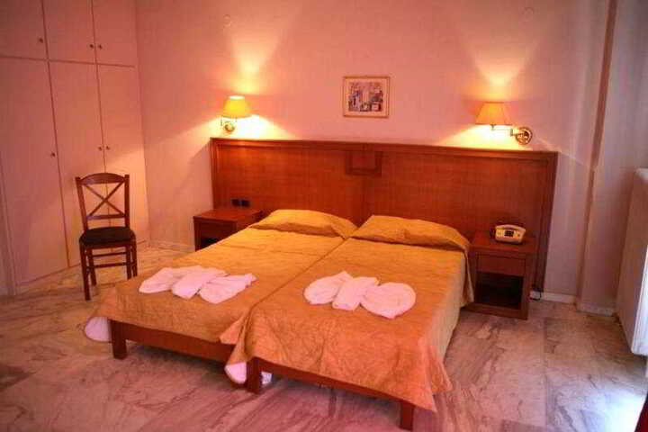 Room 3 of 8