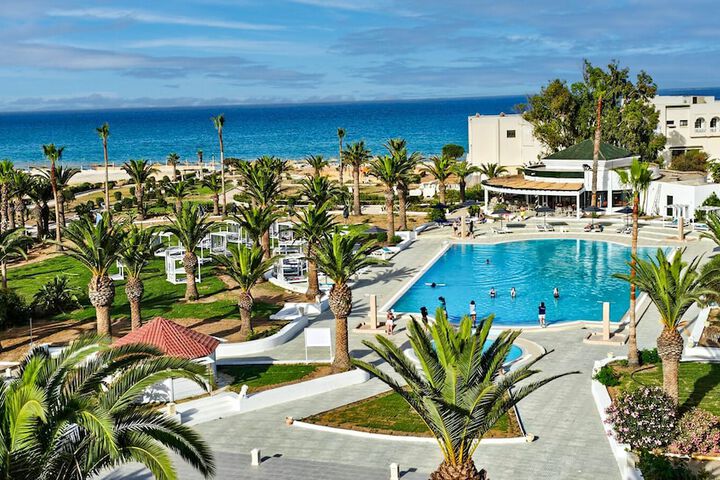 Pool 16 of 45