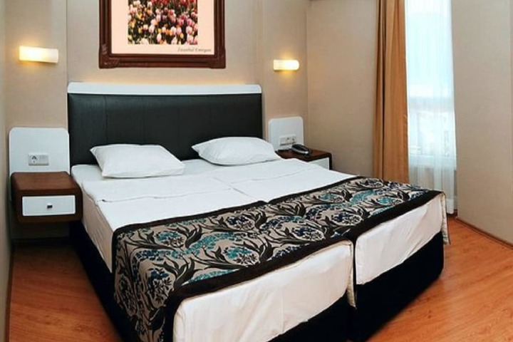 Room 5 of 39