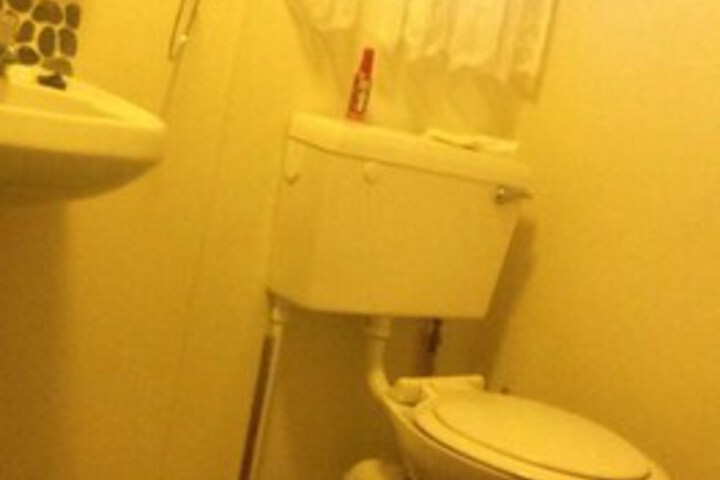 Room 9 of 36