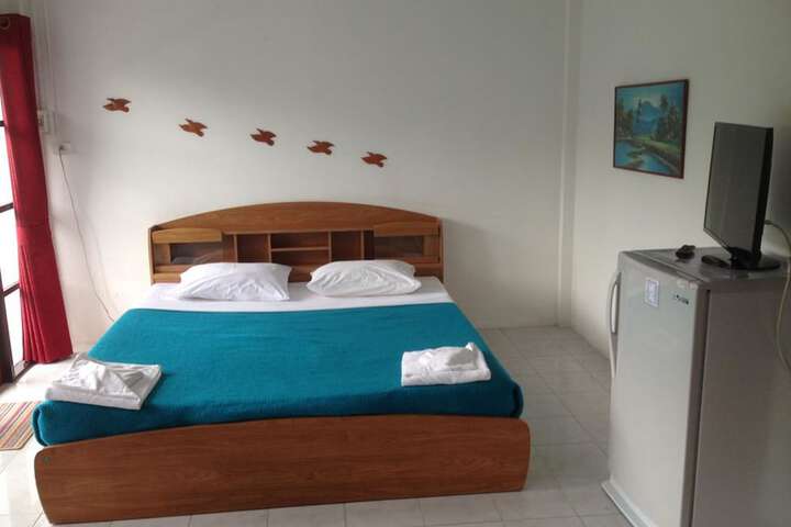 Room 10 of 31