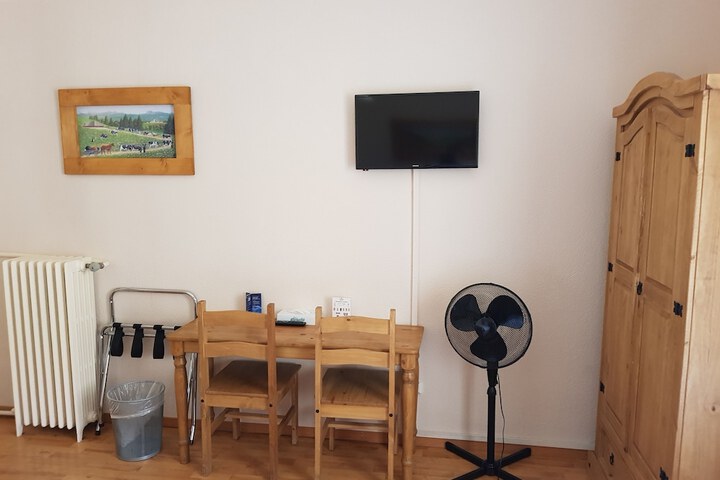 Room 26 of 35