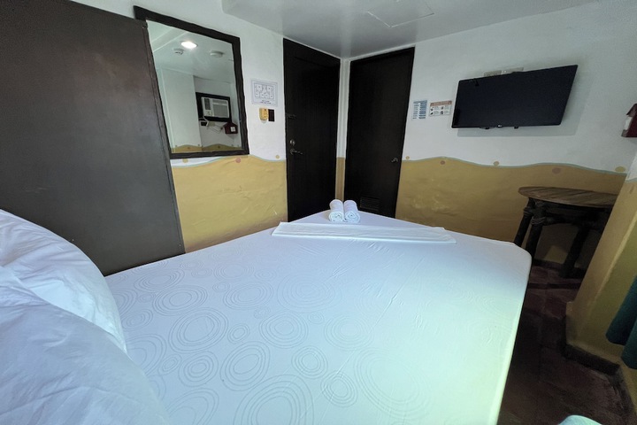 Room 20 of 46