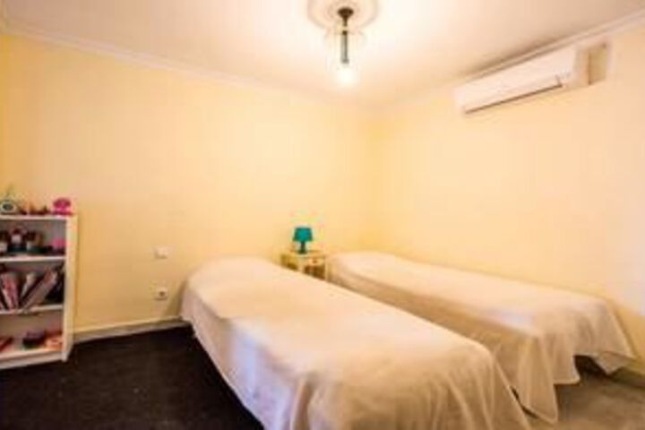Room 19 of 73