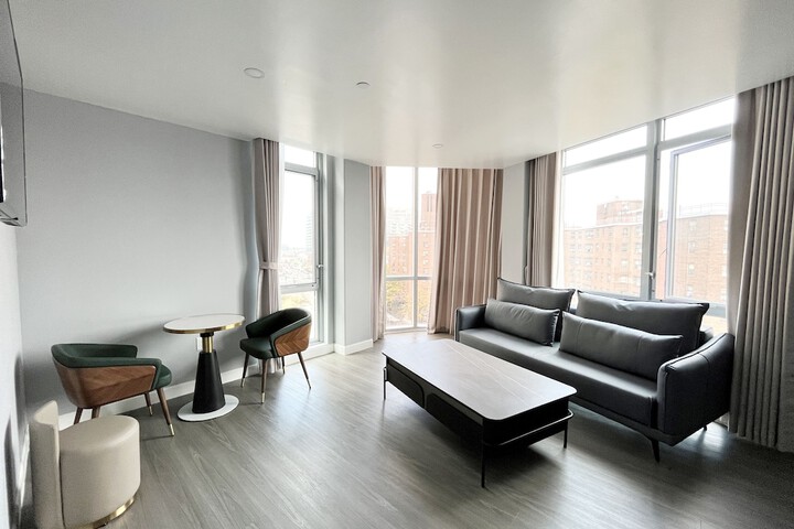 Room 12 of 26