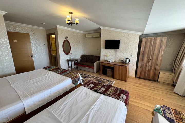 Room 17 of 82
