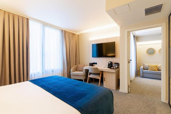 Room 20 of 152