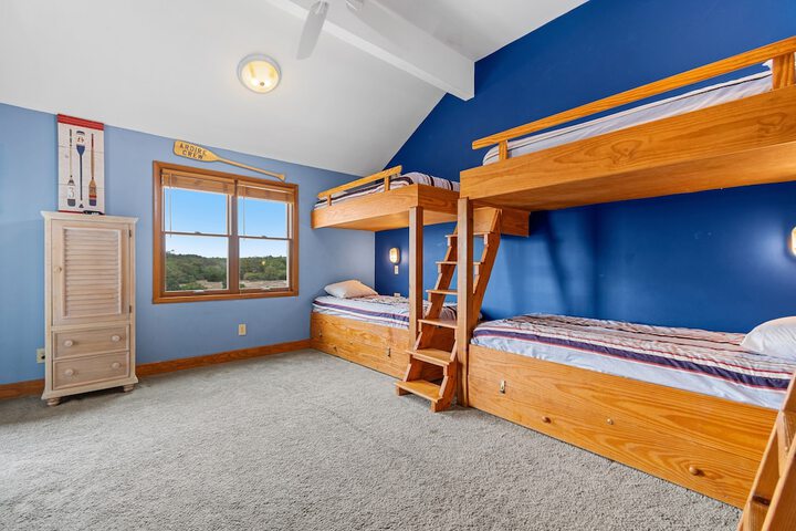Room 652 of 759