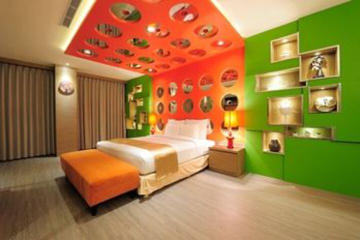 Room 92 of 118