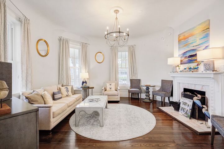 Hotel Interior 6 of 282