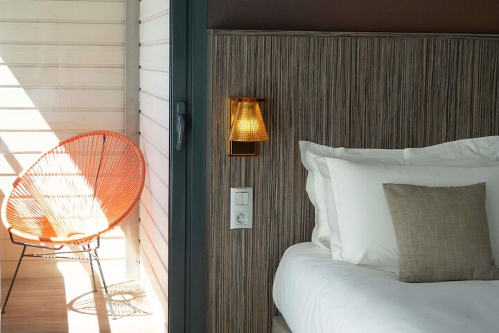 Room 34 of 101