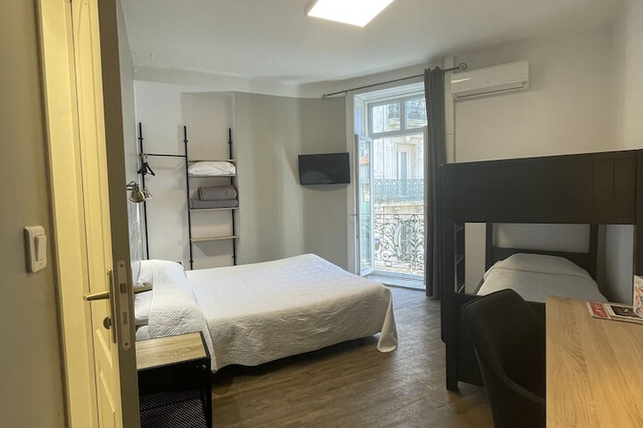 Room 20 of 47