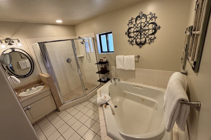 Room 213 of 285