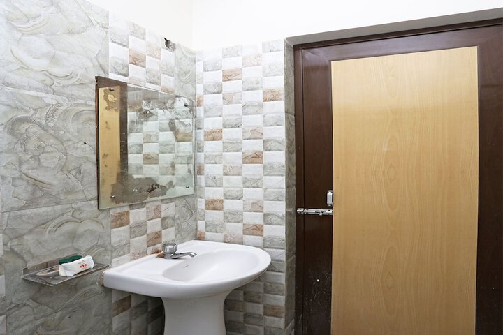 Room 14 of 14