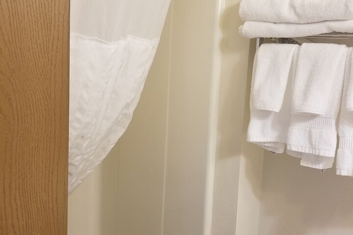 Room 26 of 42