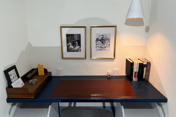 Room 74 of 144