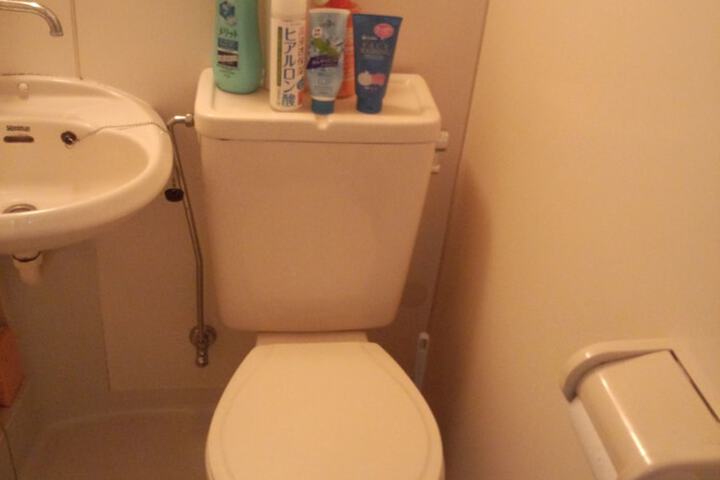 Room 18 of 29