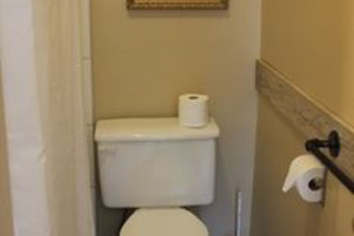 Room 10 of 68