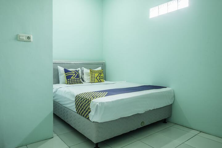 Room 11 of 25