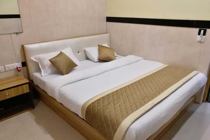 Room 21 of 46