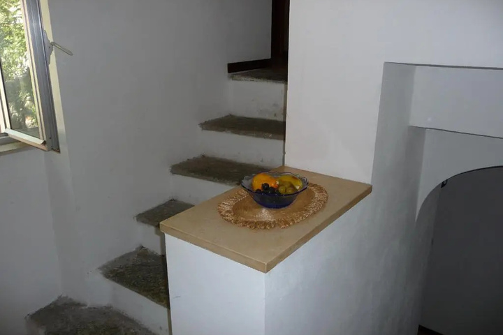Room 2 of 4