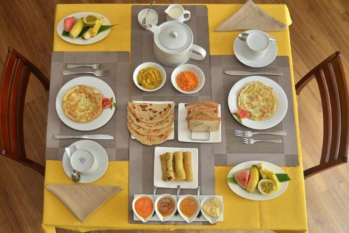 Dining 40 of 56