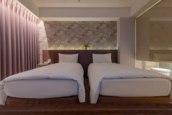 Room 58 of 87
