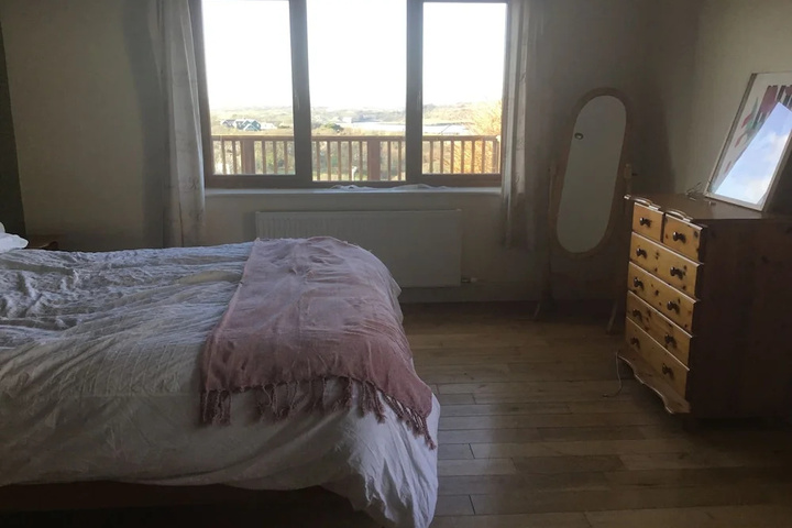 Room 3 of 15