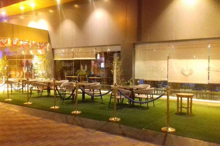 ELEGANT SUITES HOTEL