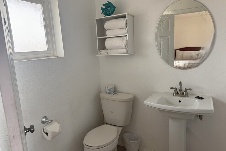 Room 9 of 25