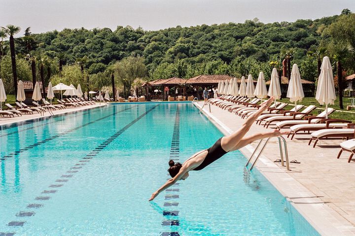 Pool 105 of 269