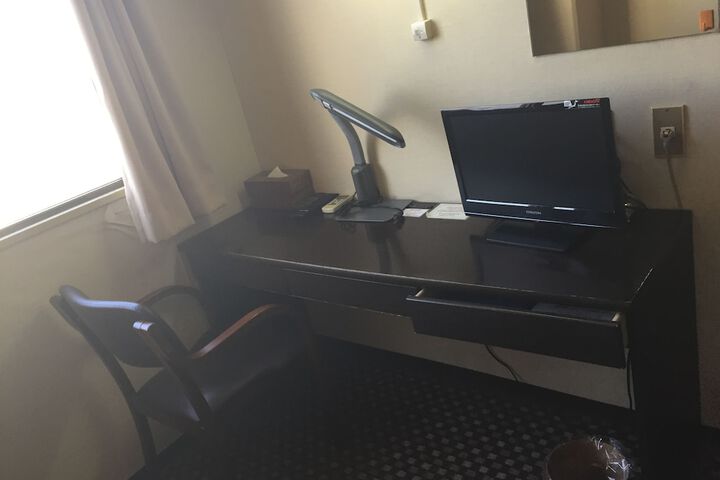 Room 17 of 44